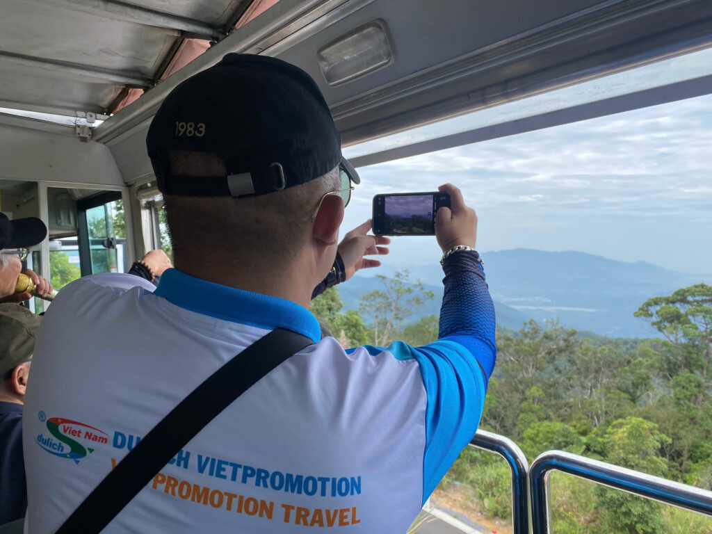 Checkin Độ Cao Đỉnh Hòn Bà