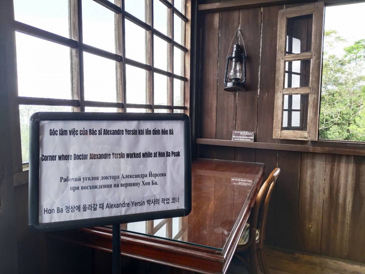 Vượt cheo leo Hòn Bà, thăm nhà bác sĩ Yersin