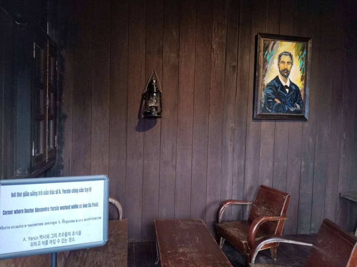 Vượt cheo leo Hòn Bà, thăm nhà bác sĩ Yersin