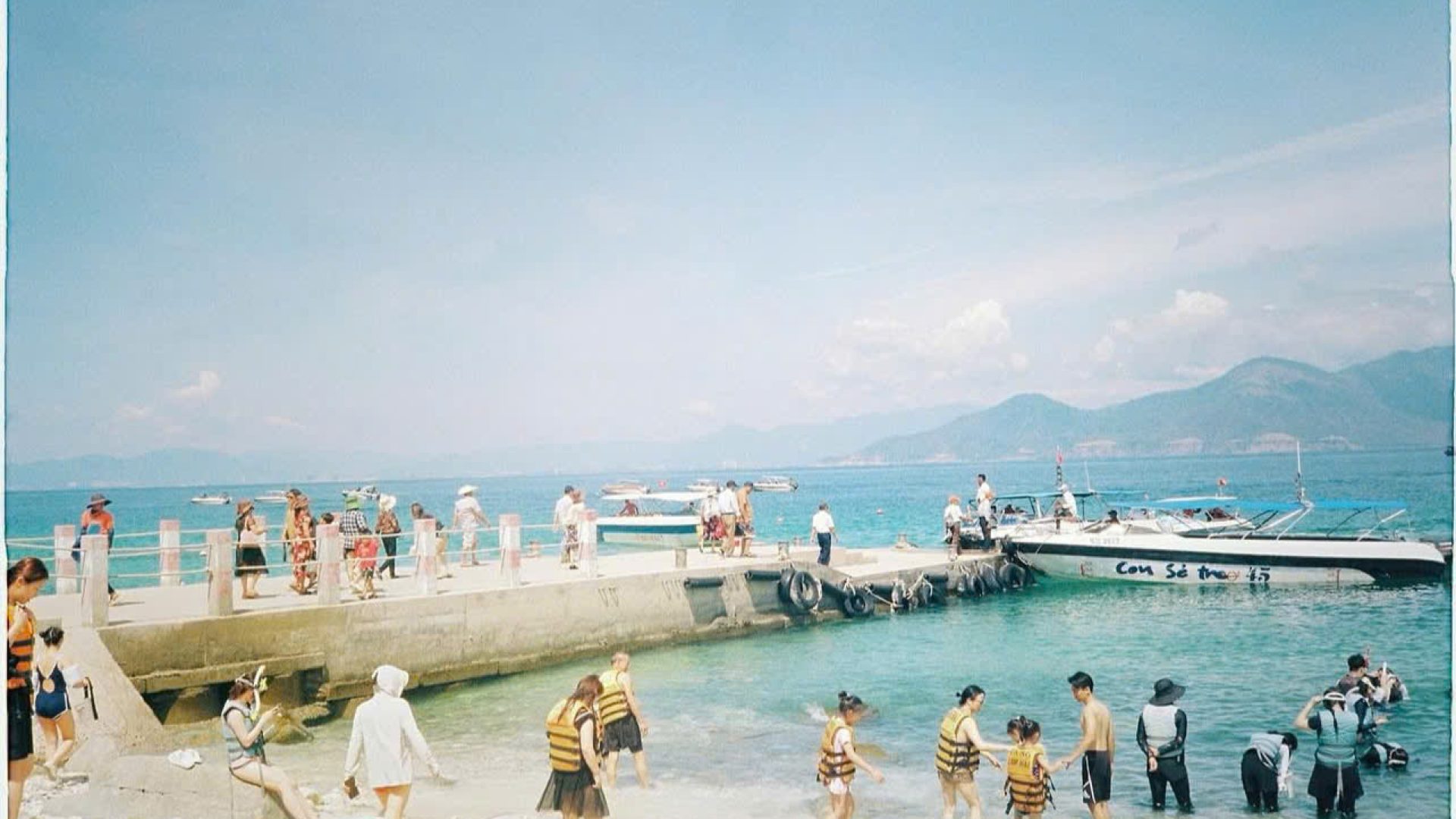 z7329290943143_a63786366266d7000e7a92b0550fdb06