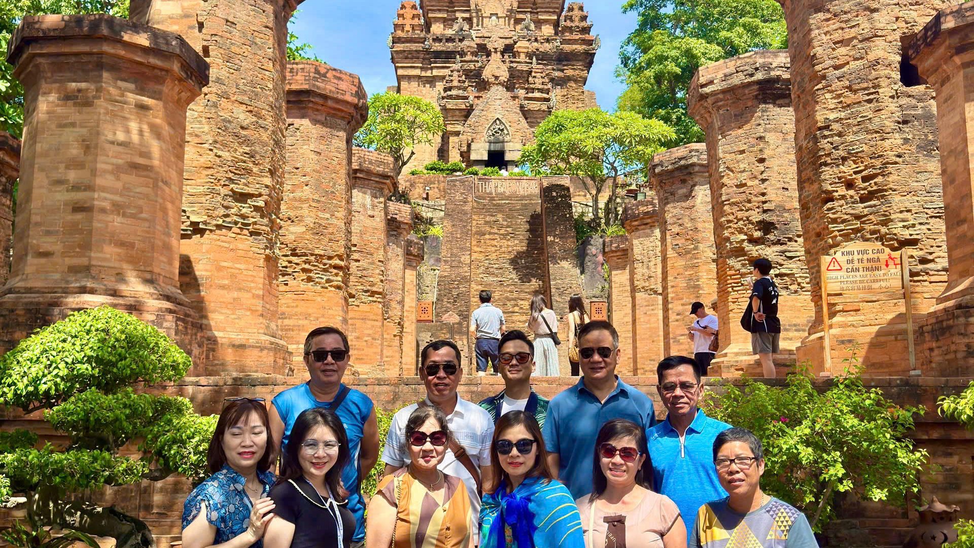 z7468875568807_4531b4949c46156e95924293d5db6333