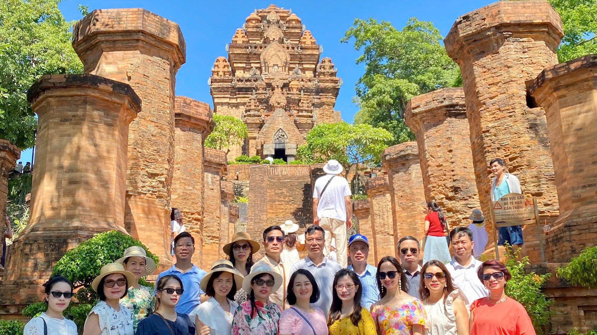 z7012725990513_58e4b1fb11d50fa39608341c80c29078