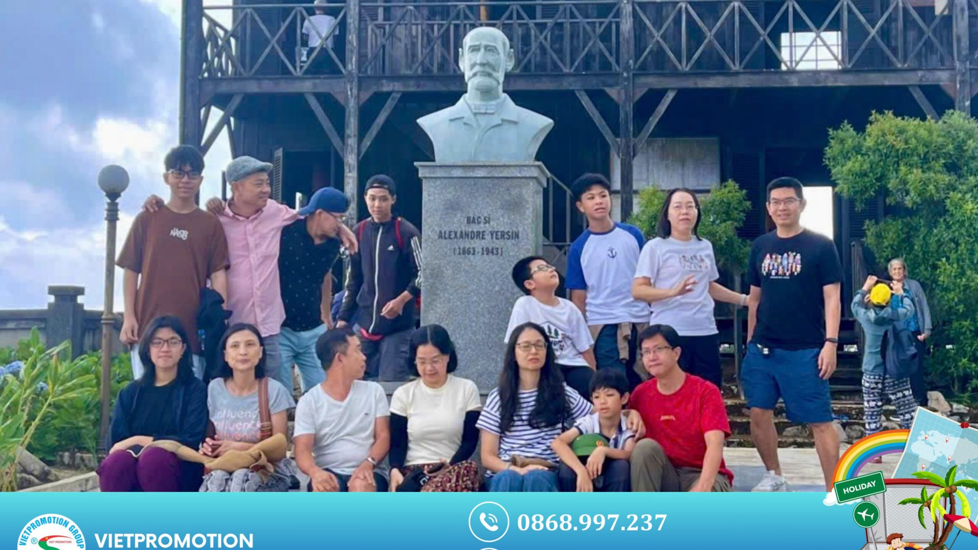 Blue And White Modern Creative Business Workshop Outdoor Banner (9)