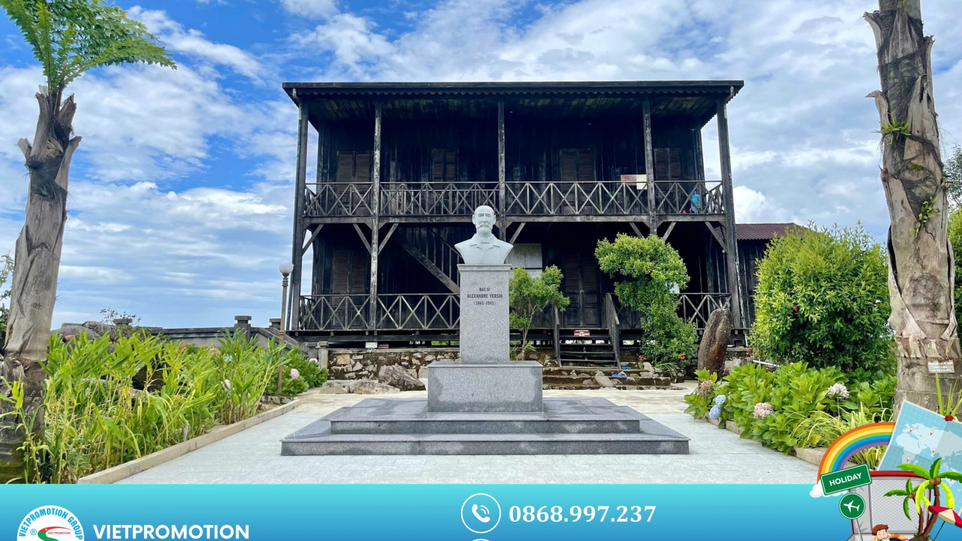 Blue And White Modern Creative Business Workshop Outdoor Banner (13)