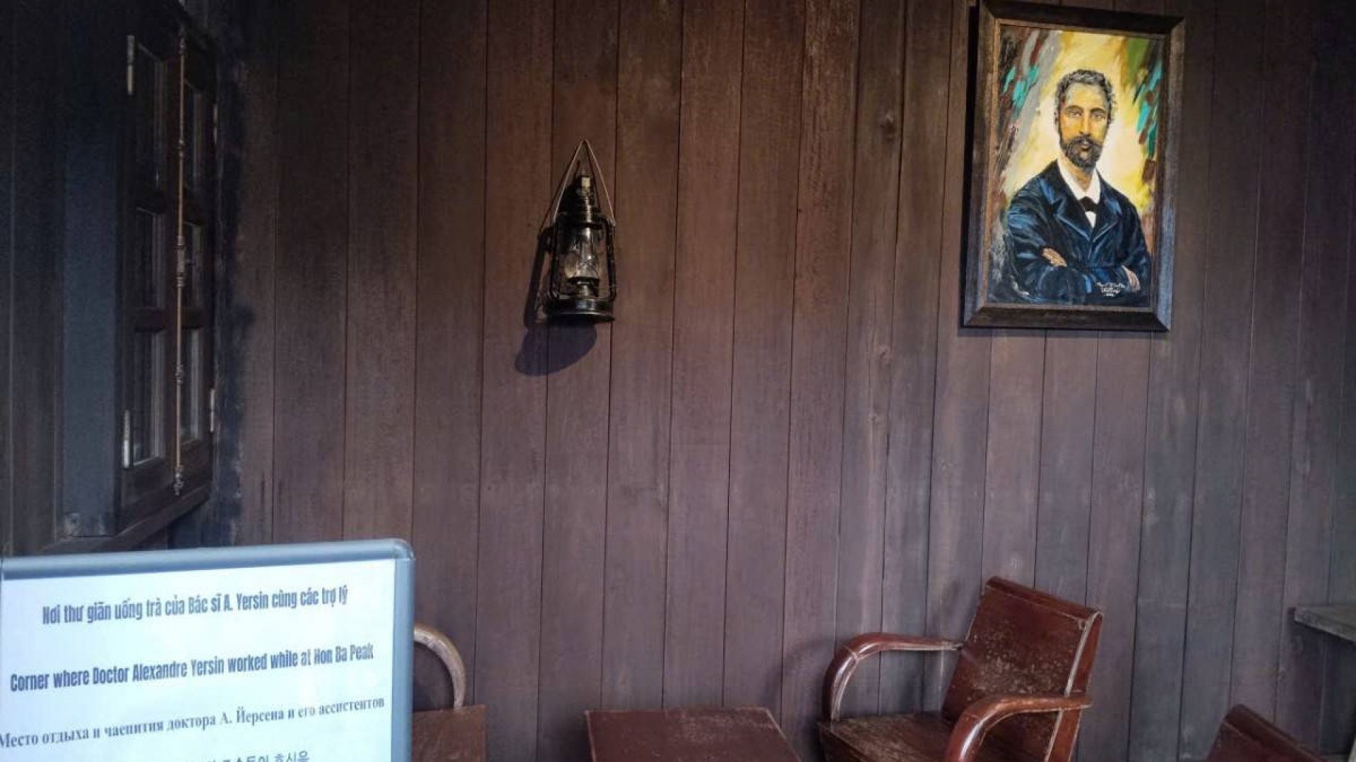 Vượt cheo leo Hòn Bà, thăm nhà bác sĩ Yersin